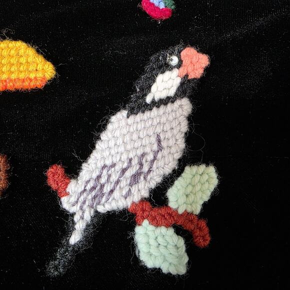 VTG Handmade Needlepoint Bird Magnets, Set Of 4 - Picture 5 of 7